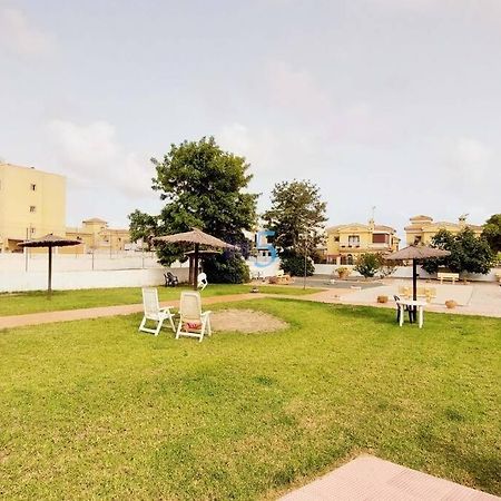 2 Bedroom House In Cabo Roig 奥里韦拉 外观 照片