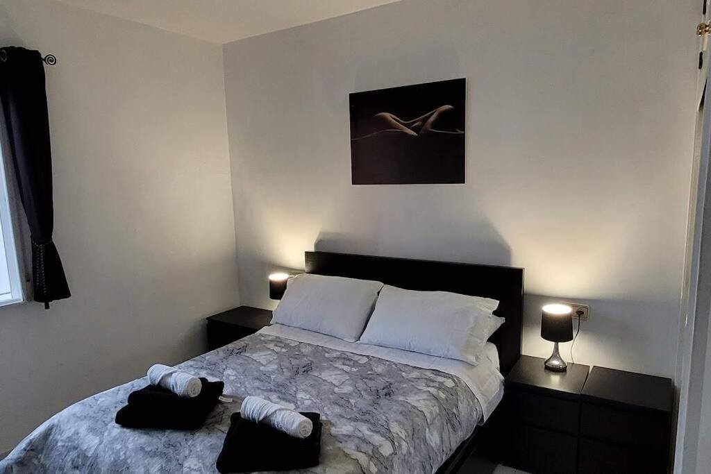 2 Bedroom House In Cabo Roig 奥里韦拉 外观 照片