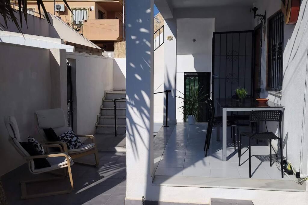 2 Bedroom House In Cabo Roig 奥里韦拉 外观 照片