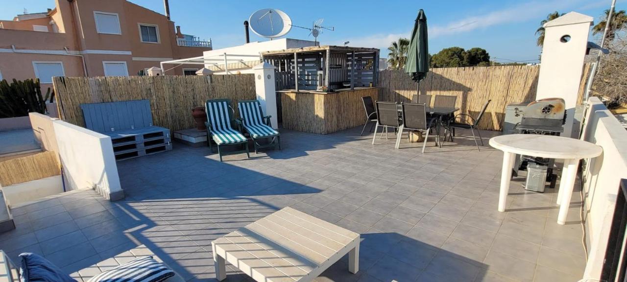 2 Bedroom House In Cabo Roig 奥里韦拉 外观 照片